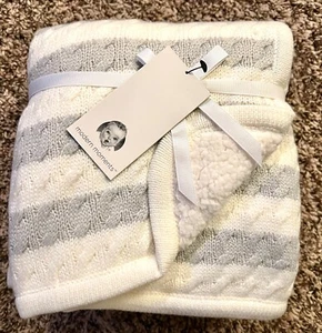 Modern Moments by Gerber Baby Blanket Size 40in x 30in Gray Knit Stripe Plush - Picture 1 of 2