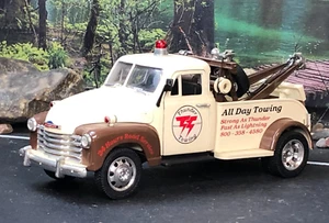 1:24 Diecast Unbranded BROWN 1953 CHEVY WRECKER THUNDER TOWING No Box AS-IS - Picture 1 of 24