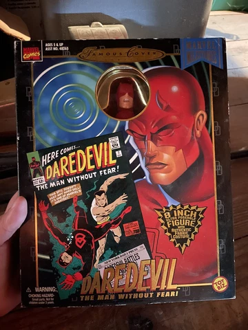 Marvel Comics Famous Cover Daredevil Man Without Fear 8" Action Figure 1999 ToyB Cover