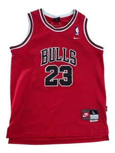 Nike Vintage Chicago Bulls Red #23 Micheal Jordan Youth Large NBA - Picture 1 of 14