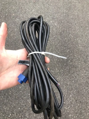 Lowrance HST WSBL CABLE SKIMMER GRAN ANGULAR SOLO SIN TRANSDUCTOR Foto 1 de 4
