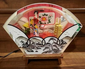 Vintage Japanese Geisha Doll Fan-Shaped Diorama Nightlight - Picture 1 of 24