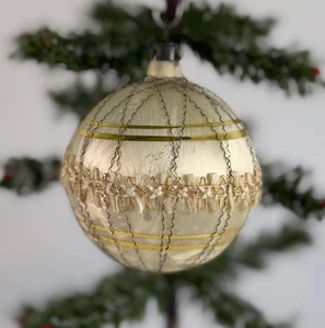 807/25 1x alter Weihnachtsschmuck Christbaumschmuck Kugel Borte Leonischer Draht - Bild 1 von 7