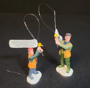 Lemax Christmas Village Town Fliegenfischen mit Papa 12495 Maritim Fliegenfischen - Bild 1 von 8