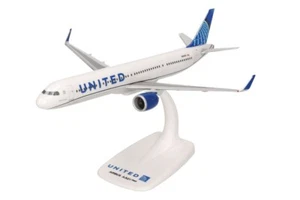 New! Herpa 614351 United Airlines Airbus A321neo, reg. N44501 - 1:200 snap model - Picture 1 of 1