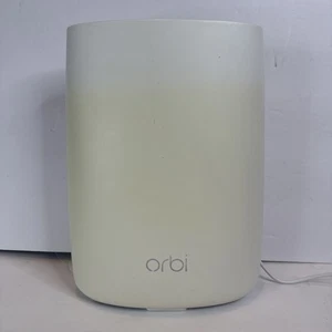 Netgear Orbi RBR50v2 Router AC3000 Tri-Band Mesh Wi-Fi (Color Faded) - Picture 1 of 14