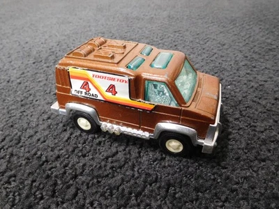 1976 Tootsietoy 4" Brown 4x4 Van "4 by 4 Off Road" USA Vintage 1970s Toy - Image 1 of 4