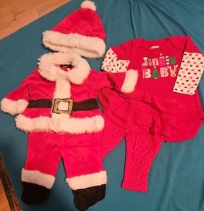 Paket 5 Mädchen Baby Kleidung Weihnachtsmann Kostüm Urlaub 2 komplette Outfits 0-3 Monate MUST SEE - Bild 1 von 6