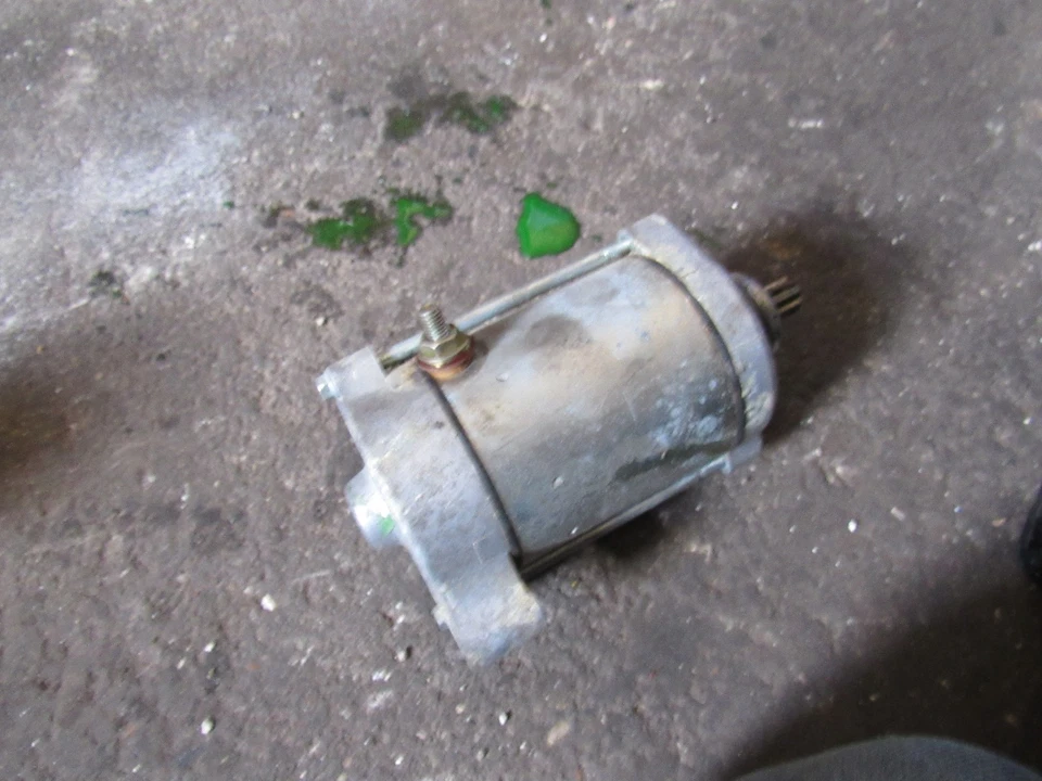 Honda ST1300 2003 motor de arranque A Foto 1 de 1