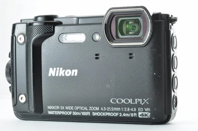 Cámara digital Nikon COOLPIX W300 negra 16,05 MP 5x zoom Wi-Fi Bluetooth GPS Foto 1 de 4