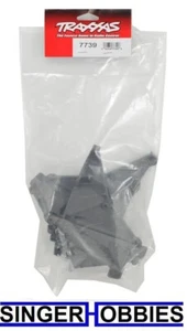 Traxxas 7739 Shock tower front left & right halves X-Maxx NEW IN PACKAGE TRA1 - Picture 1 of 2