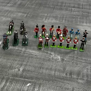 20 Pc. VTG Mixed Britains Marching Band Lead Toy Soldier Figures Horses Preowned - Picture 1 of 9