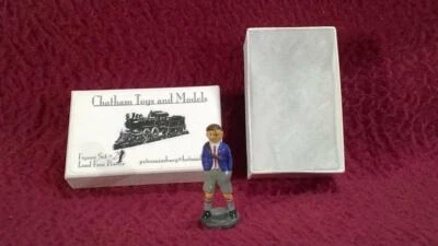 #20 REPRODUCTION HORNBY/LIONEL FIGURE SCHOOL BOY EXCELLENT CONDITION - Image 1 of 2