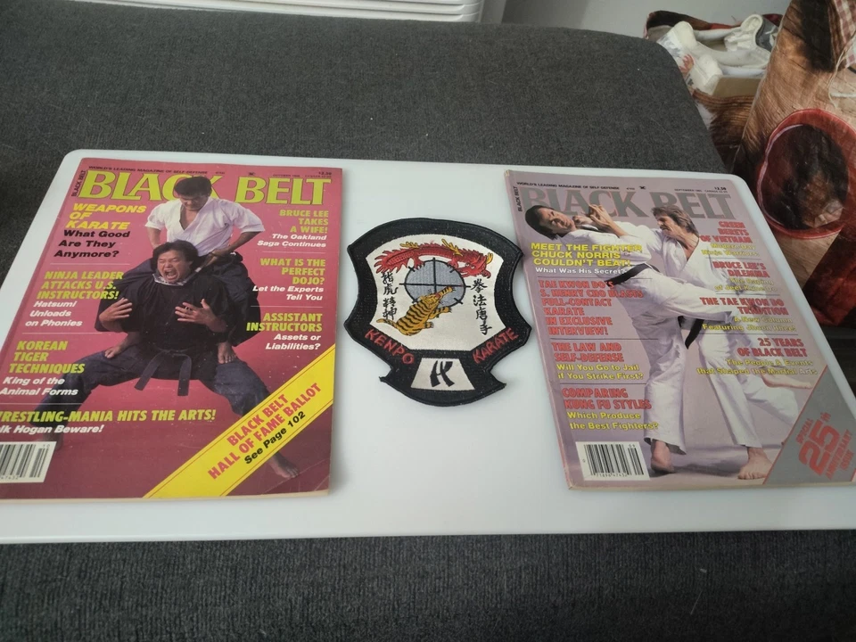 VINTAGE ( KARATE ) LOT (2) BLACK BELT MAGAZINES (1) KEMPO 6"x 5" VINTAGE PATCH/ - Image 1 of 4