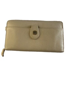 Stone Mountain Ladies Wallet Zip Around Beige Nice Condition - Picture 1 of 5