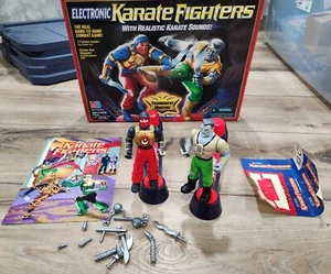 Vintage 1995 Karate Fighters Tournament Game - Samurai Vs Headstone Ninja Duel - Picture 1 of 7