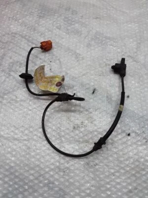 R/F ПРАВЫЙ ПЕРЕДНИЙ ДАТЧИК СКОРОСТИ КОЛЕСА ABS 1999 HONDA ODYSSEY Z-56-1P - Изображение 1 из 4