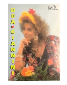 BEA GIANNINI - ERINNERUNG AN EINEN SOMMER VOR AGO - POSTKARTE MERCHANDISING - Bild 1 von 2