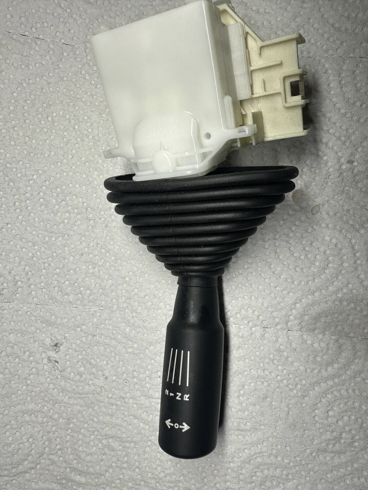 Empilhadeira Toyota com câmbio de marchas Swicht Got - Imagem 1 de 3