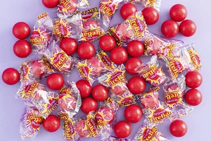 Atomic Fireballs Candy  2 Lb Pound Bulk Bag Medium Size - Picture 1 of 10