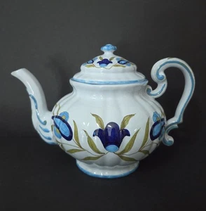 AMM TEAPOT Blue Tulips and Leaves 25017 ~ Ceramic ~ Made In Italy ~ Handpainted - Picture 1 of 16