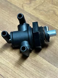 Selector de válvula de combustible 006-600 WSM Bombardier Seadoo NOS - Imagen 1 de 3