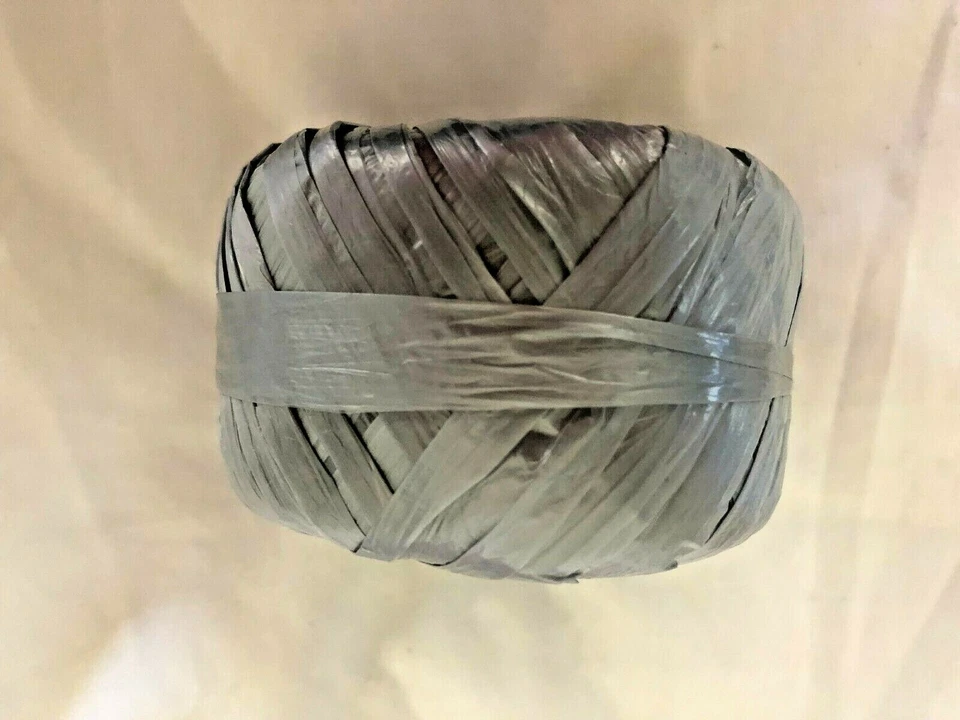 Резьба RAFFIA — Rafia Decorativa 178 мтс/100 г НЕТОКСИЧНЫЙ полипропиленовый материал - Изображение 1 из 4
