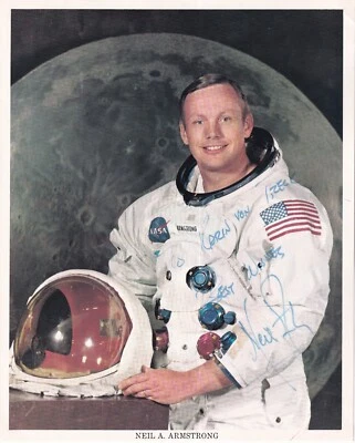 Neil Armstrong - 1. Mensch auf dem Mond- original signiertes NASA-Großfoto - Bild 1 von 2