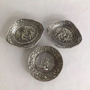 3 X ANTIQUE REPOUSSE HOLLAND SILVER PLATED PIN TRAYS EB13JH - Picture 1 of 13