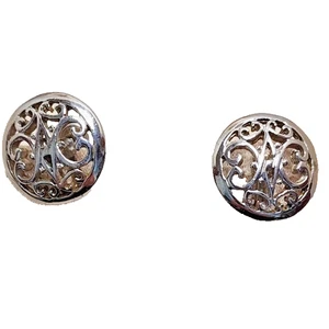 VINTAGE 1950s FILIGREE SCREW-BACK CLIP EARRINGS – SILVER TONE ROUND DESIGN - Picture 1 of 6