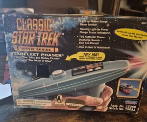 Star Trek Classic Phaser Playmates 1994 6118 Collectors Series Open Box bQ - Picture 1 of 2
