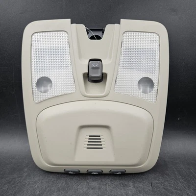 2004-07 VOLVO V70 XC70 INTERIOR DOME LIGHT WITH PANORAMIC ROOF SWITCH 30669622 - Image 1 of 4