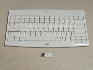 Logitech Wireless Keyboard w/ USB Dongle (Nintendo Wii & Wii U) * SUPER CLEAN! - Picture 1 of 5