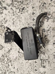 2005-2007 Ford Escape Fuse Box Engine Gasoline Vin H 8th Digit Hybrid - Picture 1 of 3