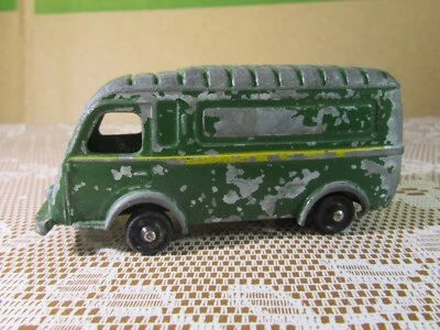 768Y Vintage CIJ 3/60P Francia Renault 1000 KG Post 1954 Verde 1:45 - Immagine 1 di 4