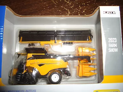 New Holland CR9.90 SmartTrax Tracked Combine w/Heads 2023 FARM SHOW - Image 1 of 2