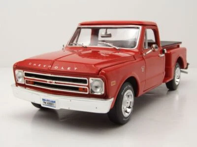 Chevrolet C-10 Stepside Pick Up 1968 Rosso Modellino Auto 1:18 Auto World - Immagine 1 di 4