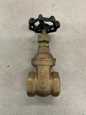 NEW NO BOX HAMMOND 1-1/4" SOLID WEDGE GATE VALVE IB646 - Image 1 of 4