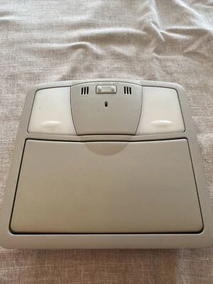 2011 - 2017 NISSAN QUEST overhead storage compartment MAPLIGHT OEM neutral GRAY Foto 1 de 4