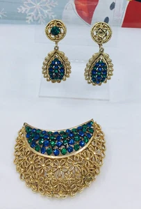 1950s Karu Arke Emerald Sapphire Rhinestone Filigree Floral Brooch & Earring Set - Picture 1 of 3