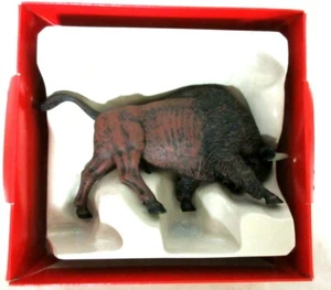 PREISER 47535 BUFFALO STRIKING RARE NEW - Picture 1 of 4