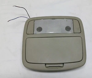 2000 - 2002 MAZDA 626 OVERHEAD MAP DOME LIGHT ROOF OEM BEIGE B2 - Picture 1 of 2