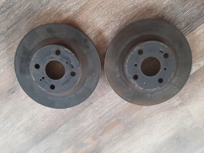 Оригинальная пара передних дисковых тормозных дисков 06–09 Toyota Yaris  - Изображение 1 из 2