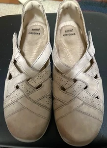 Earth Origins Rapid Teddy Ladies Flats in 8M - Taupe - Picture 1 of 3