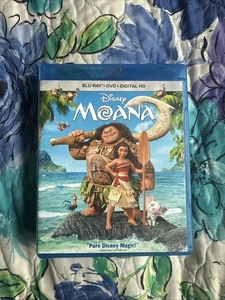 Moana Blu-ray/DVD - Picture 1 of 5