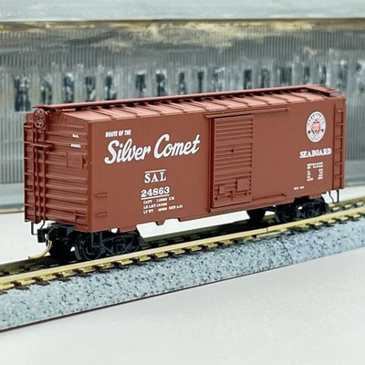 Micro-Trains 02000660 N Seaboard 'Silver Comet' 40' Standard Boxcar #24863 EX - Image 1 of 4