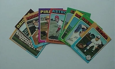 Mini béisbol individual Topps 1975 (501-660) 70¢ cada uno con descuento ** $3,00 mínimo Foto 1 de 3