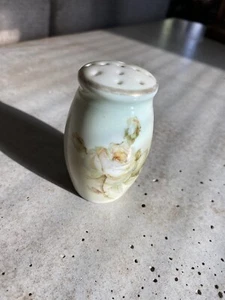 Vintage Prussia Shaker / Hat pin holder - Picture 1 of 4