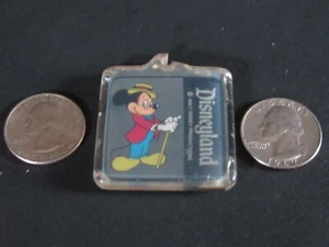 Disneyland Mickey Mouse Keychain Vintage Walt Disney Productions Hat Cane - Picture 1 of 4