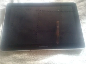 tablette samsung GT-P7510 16 gigas pour pieces - Bild 1 von 2